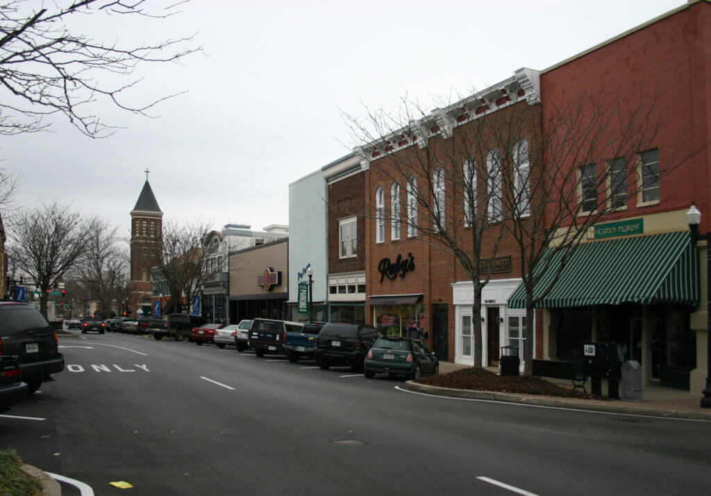 streets of downtown Mufreesboro